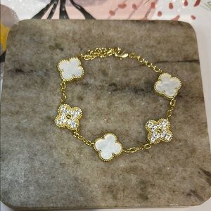 New !! Elegante 18k gold -platea mother -of -pearl clover bracelet ✨✨💎